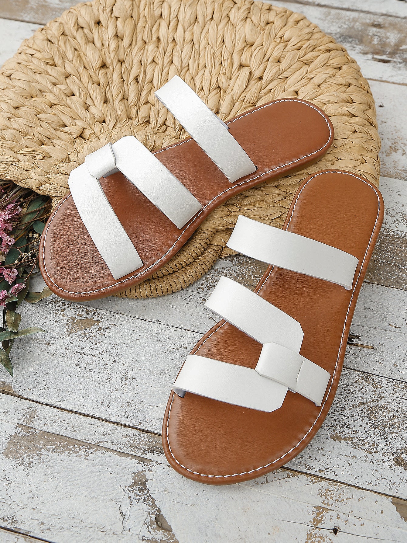 Lightweight Flat Sole Sandals