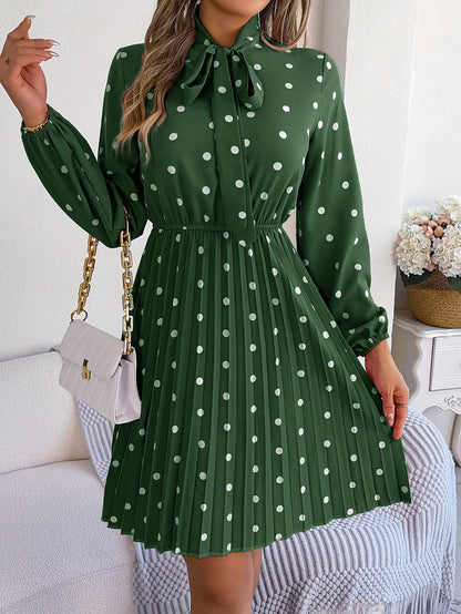 Robe à Pois Élégante – Plissée & Féminine