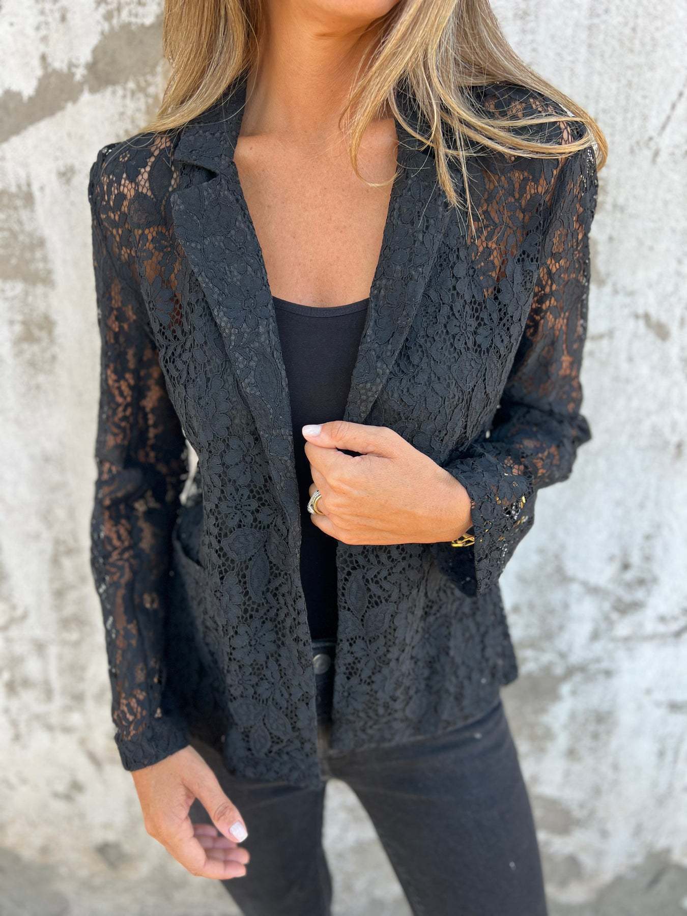 Chemise Dentelle & Style Féminin